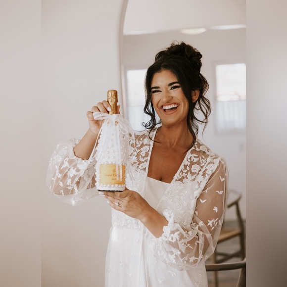 Getting ready robe! - Picture 5 of 6